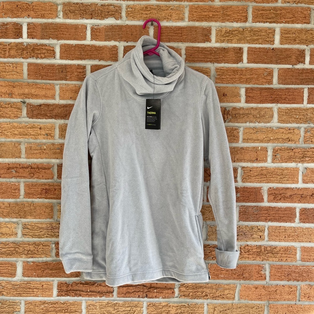 Nike Therma NWT